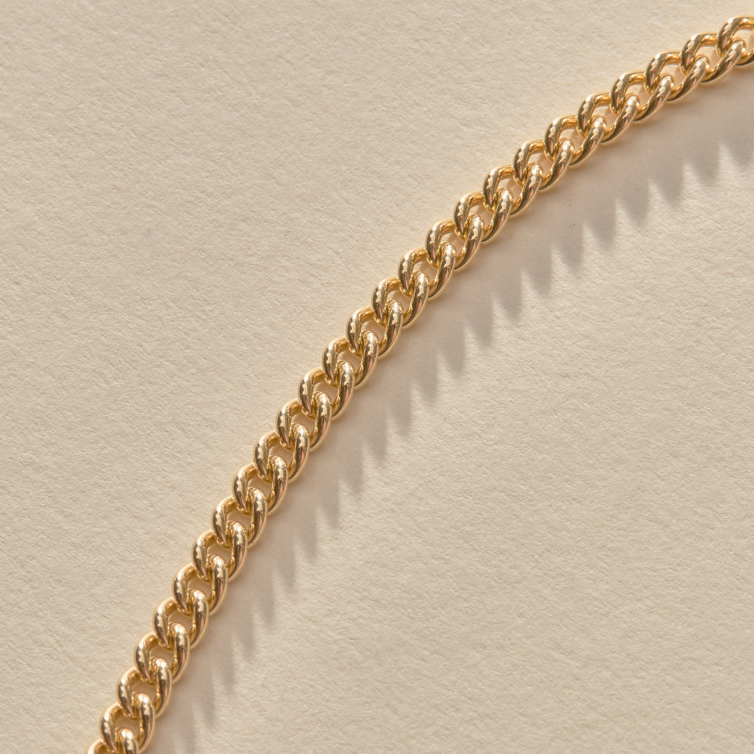 Luz Curb Chain Necklace