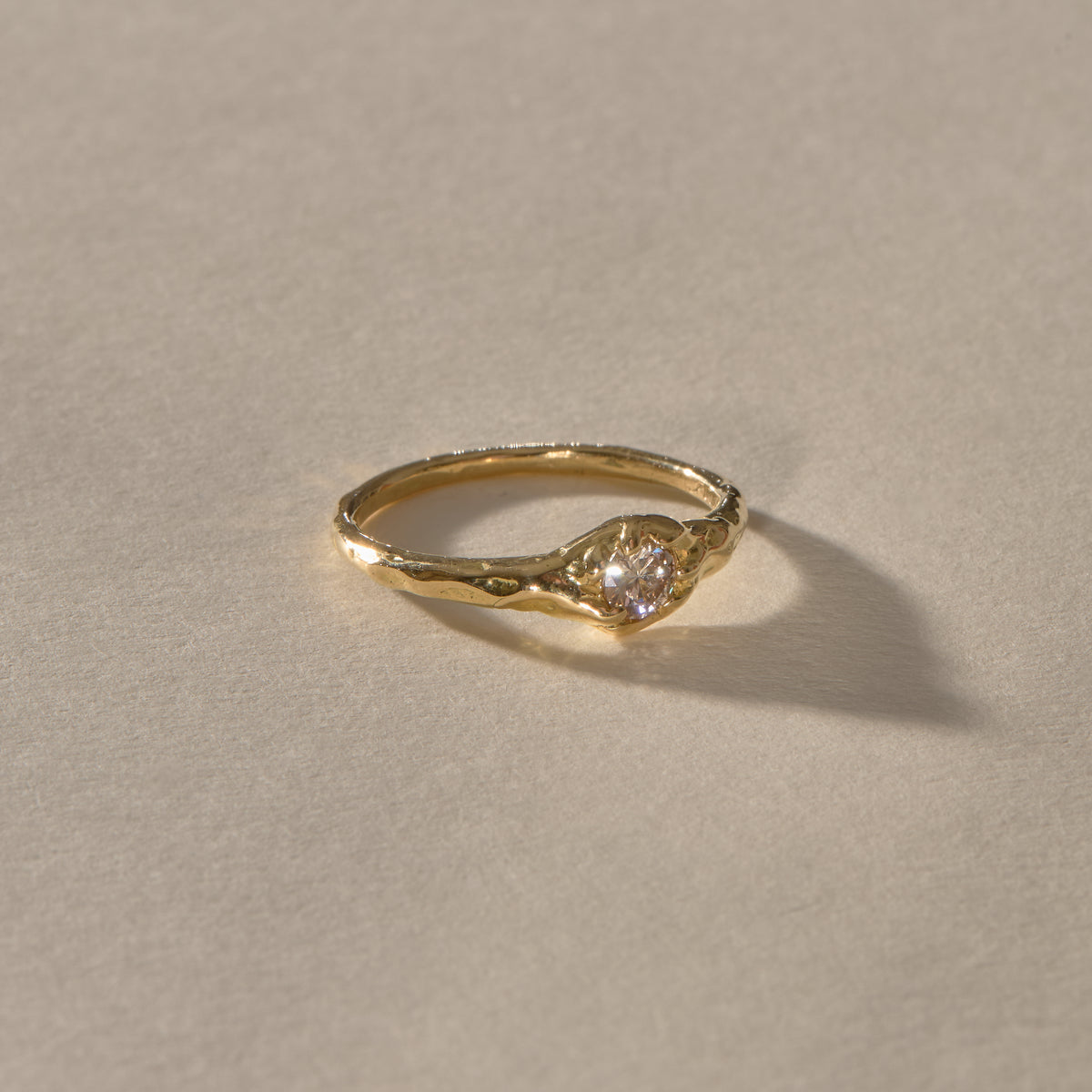 The Ama Diamond Ring | Gold