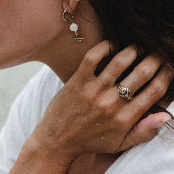 Neptune Shell Ring | Gold