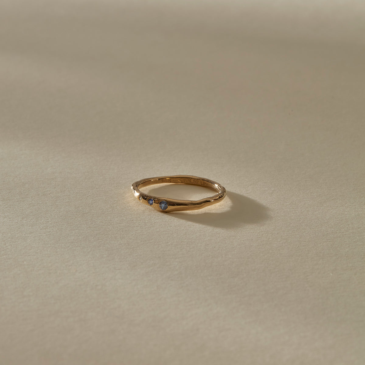 Vida Sapphire Ring | Gold