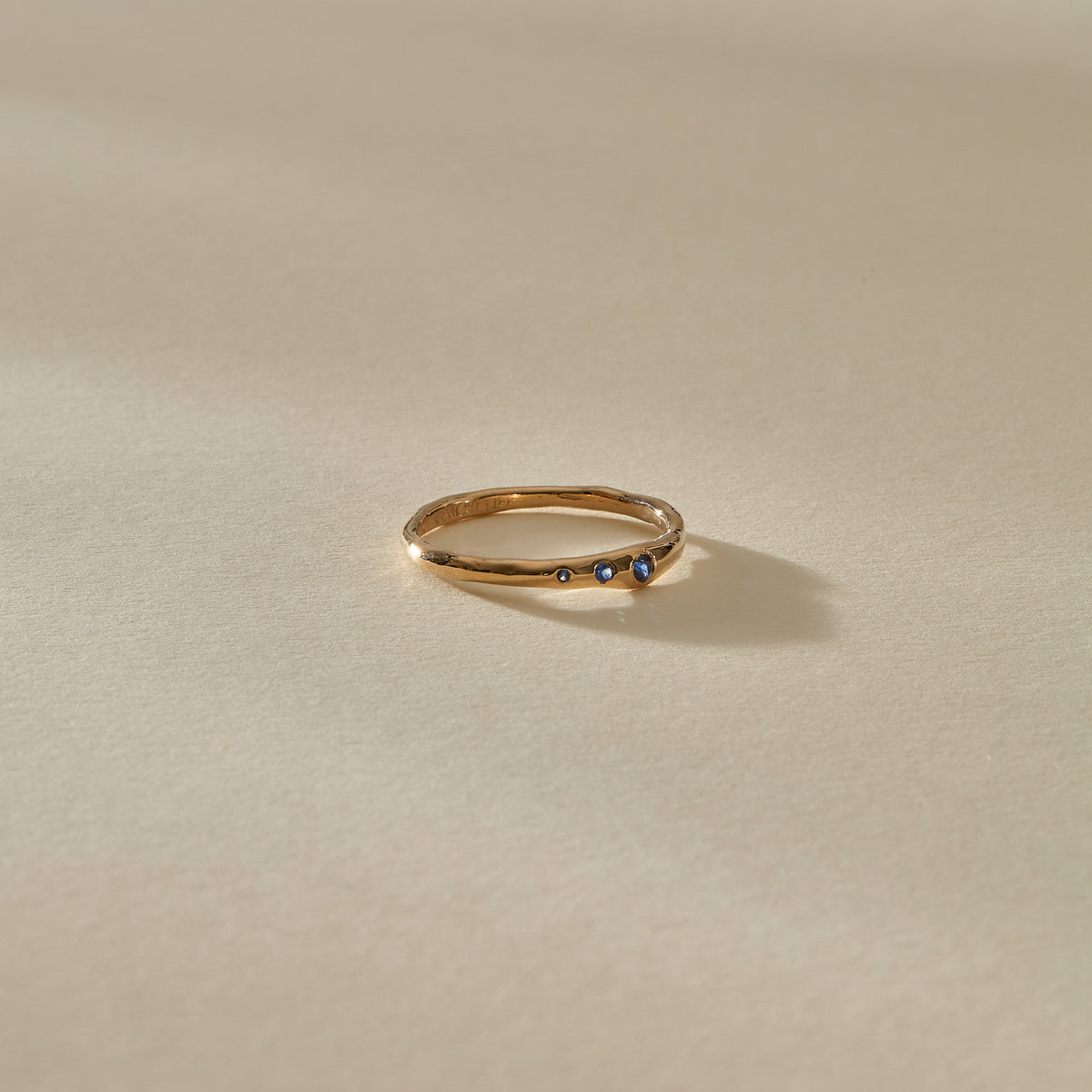 Vida Sapphire Ring | Gold