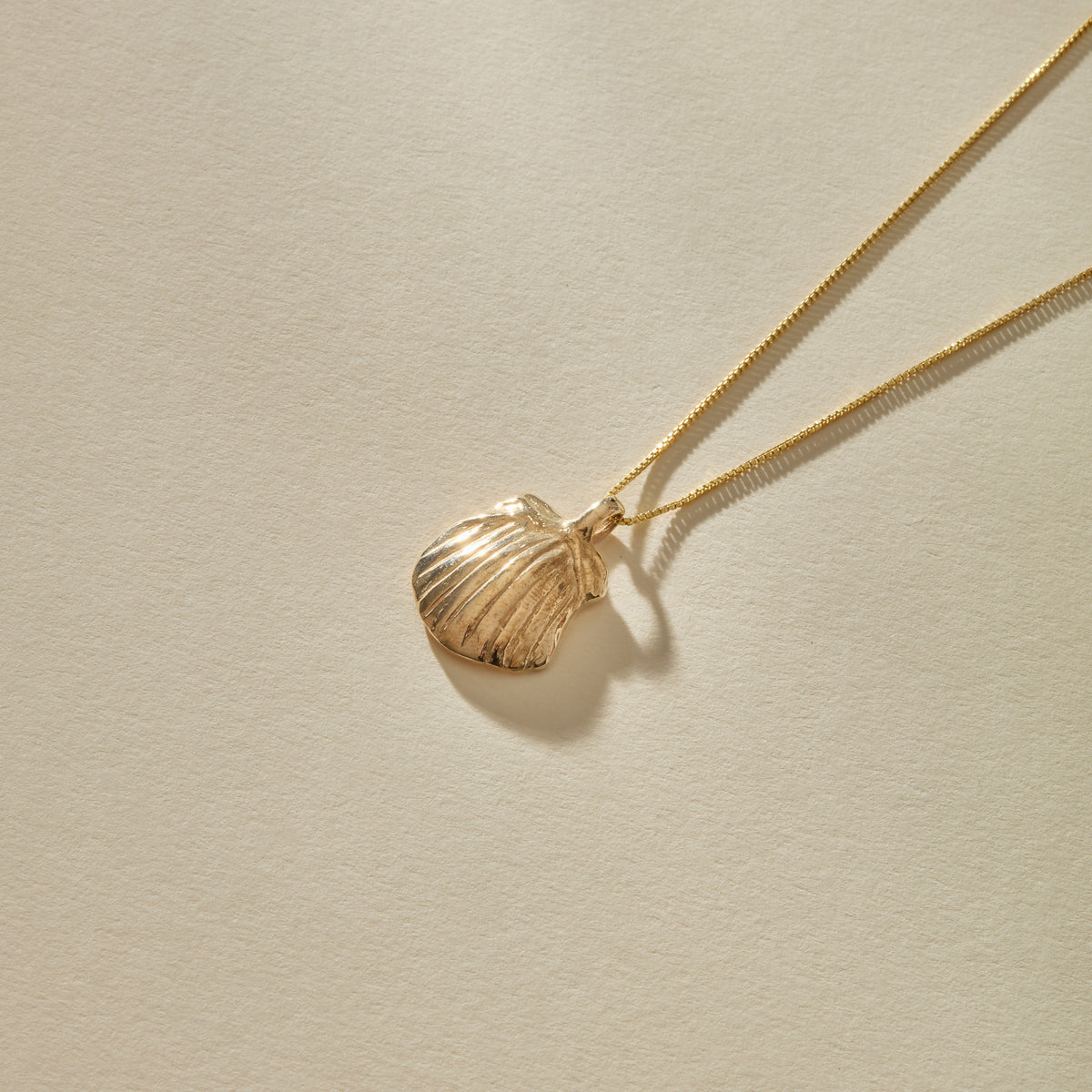Elysian Shell Necklace | Gold