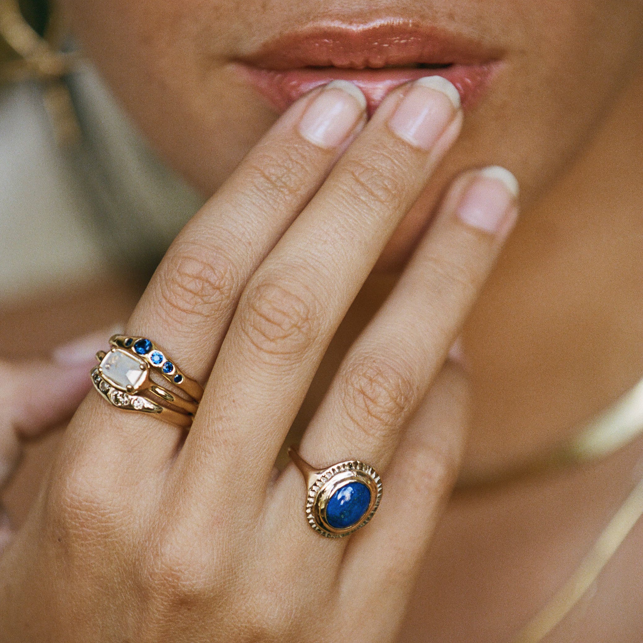 Eros Sapphire Band | Gold