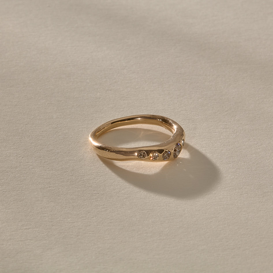 Eros Champagne Diamond Band