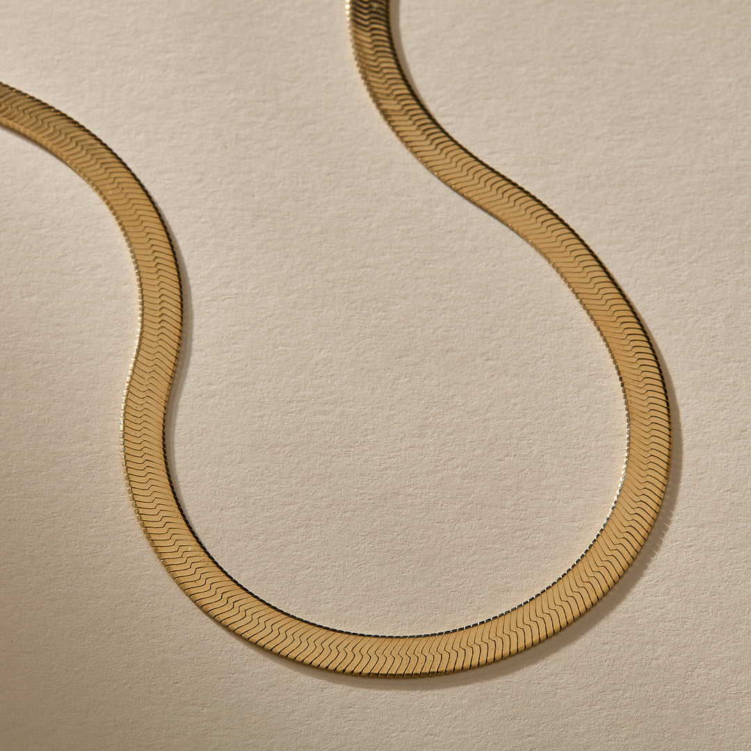 Fehu 2.5mm Herringbone Necklace | Gold