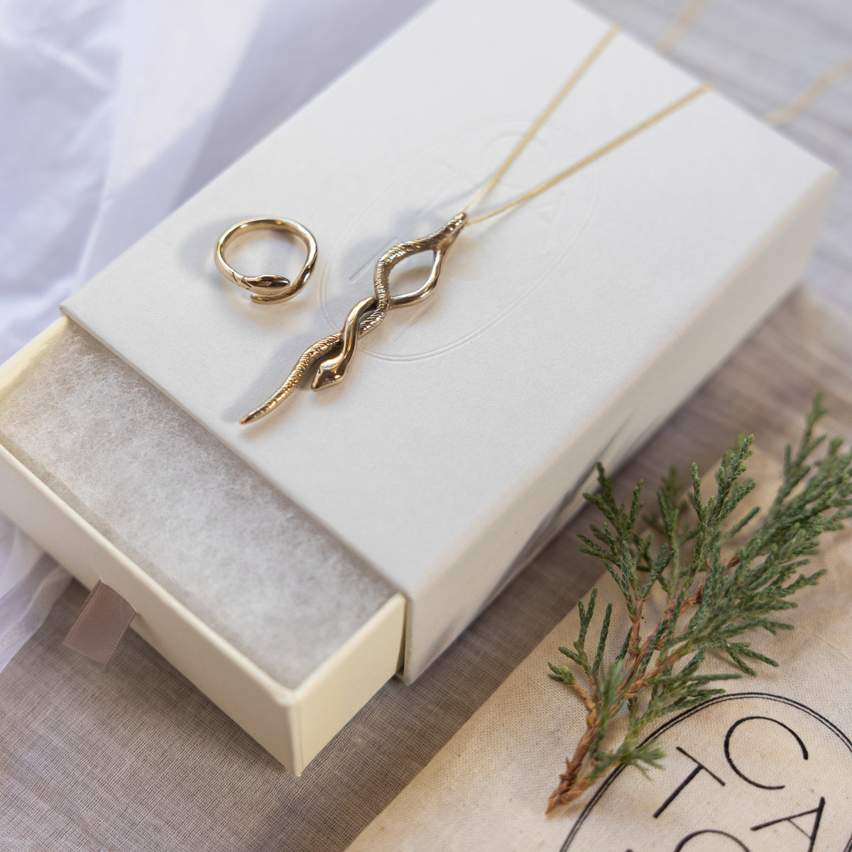 The Serpent Gift Set