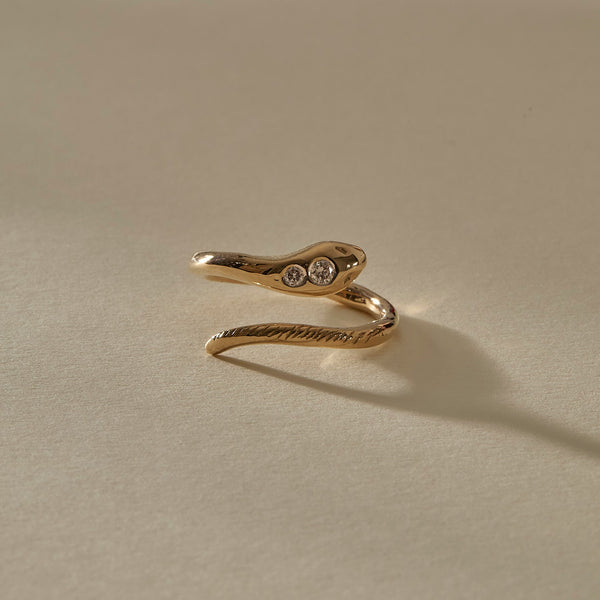 Stoned Serpent Ring | Gold