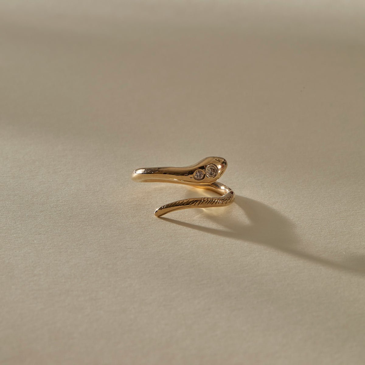 Stoned Serpent Ring | Gold