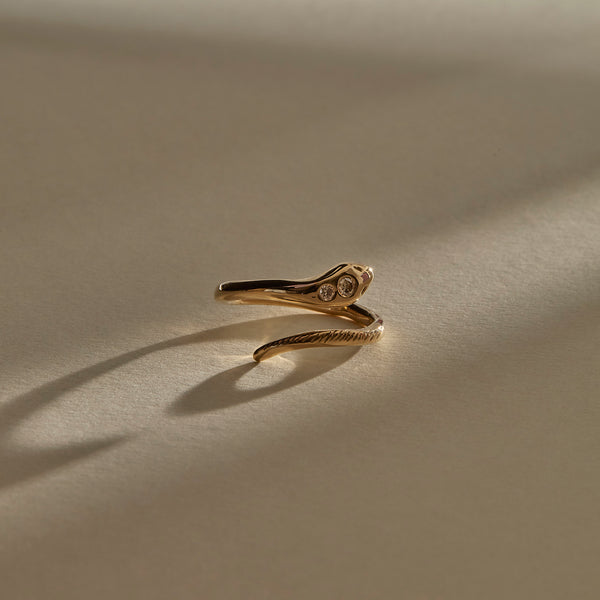 Stoned Serpent Ring | Gold
