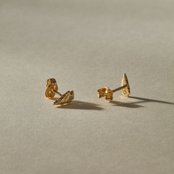 Arrowhead Stud Earrings | Gold
