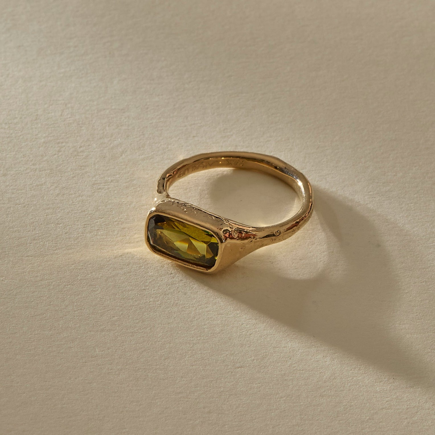 Ethically made Gold ring with a green tourmaine from Catori Life