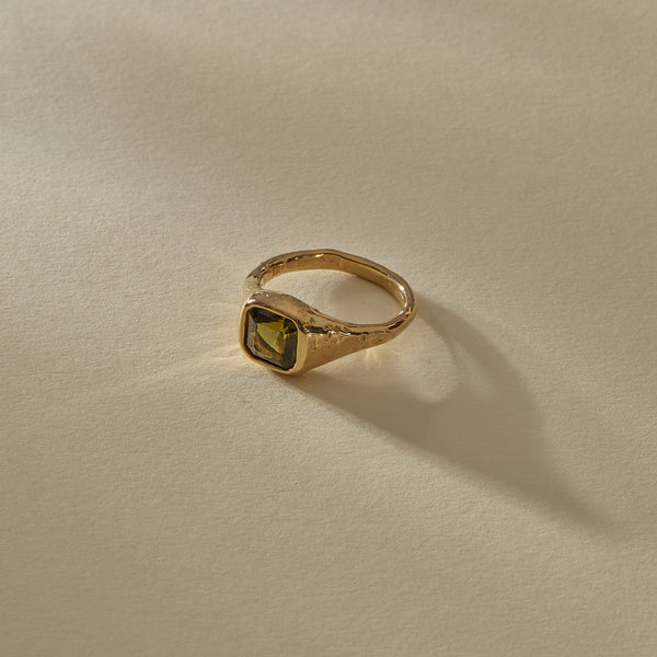 Green Tourmaline Signet l | Gold | OOAK