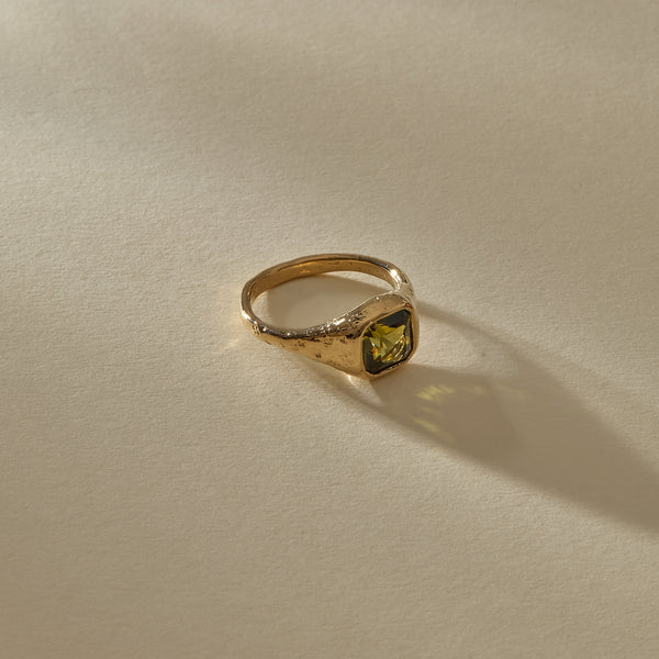 Green Tourmaline Signet l | Gold | OOAK