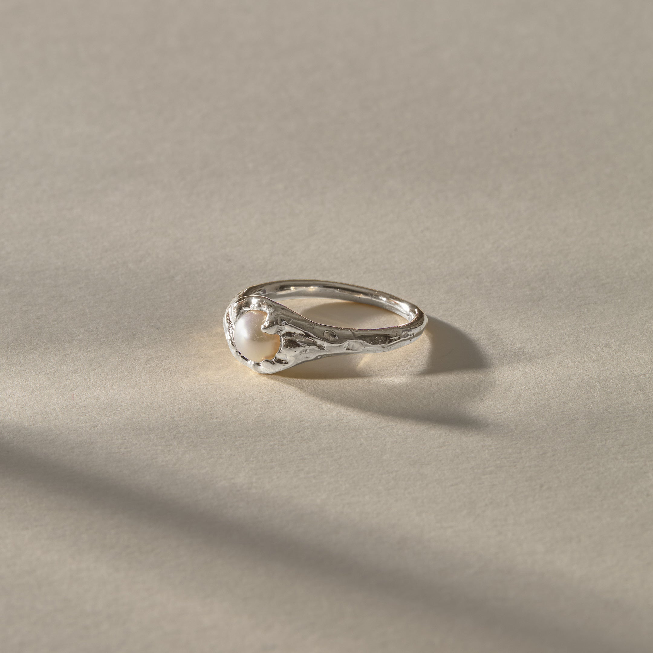 Yemayá Pearl Ring | Silver