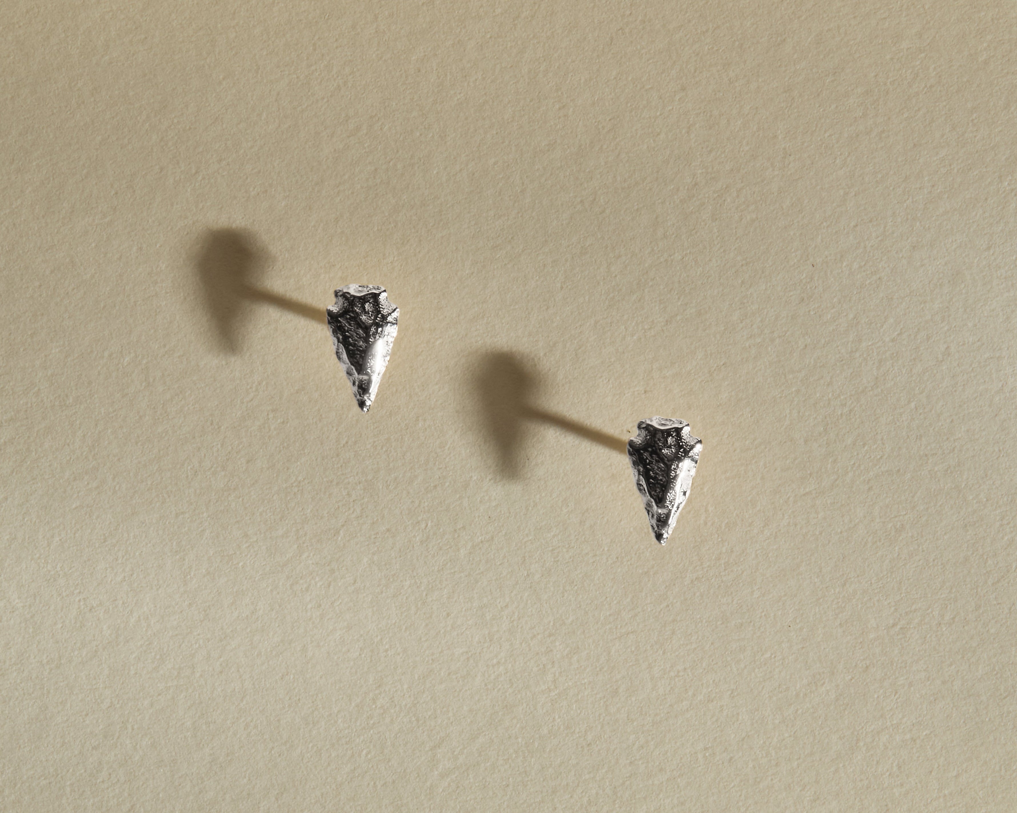 arrowhead studs
