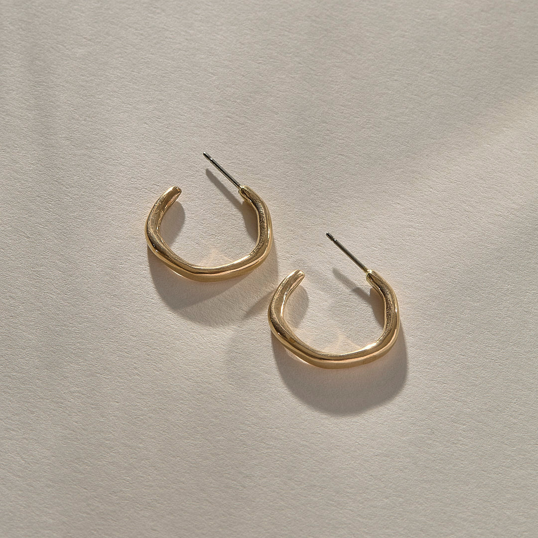 Lola Hoops
