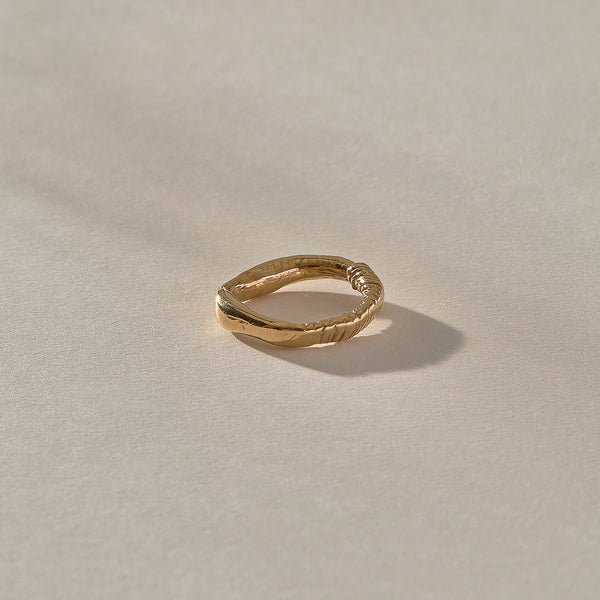 The Gold Magi Ring