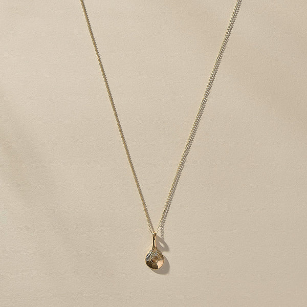 The Gold Reflections Pendulum Necklace
