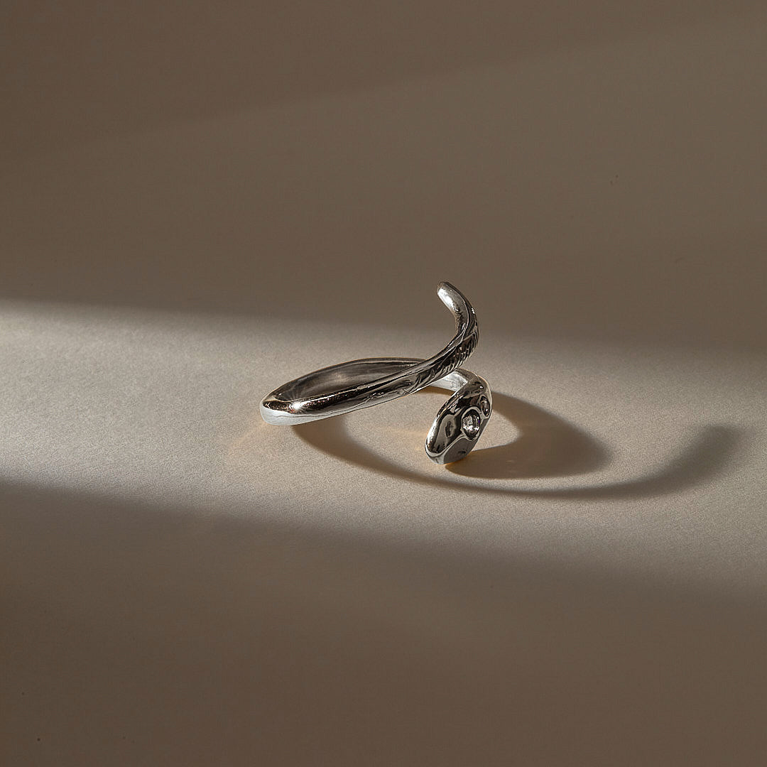 Stoned Serpent Ring | Silver