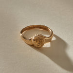 Maré Ring in recycled bronze, front view of the band cast from a real seashell