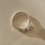 Maré Ring in recycled sterling silver, side view of the delicate band