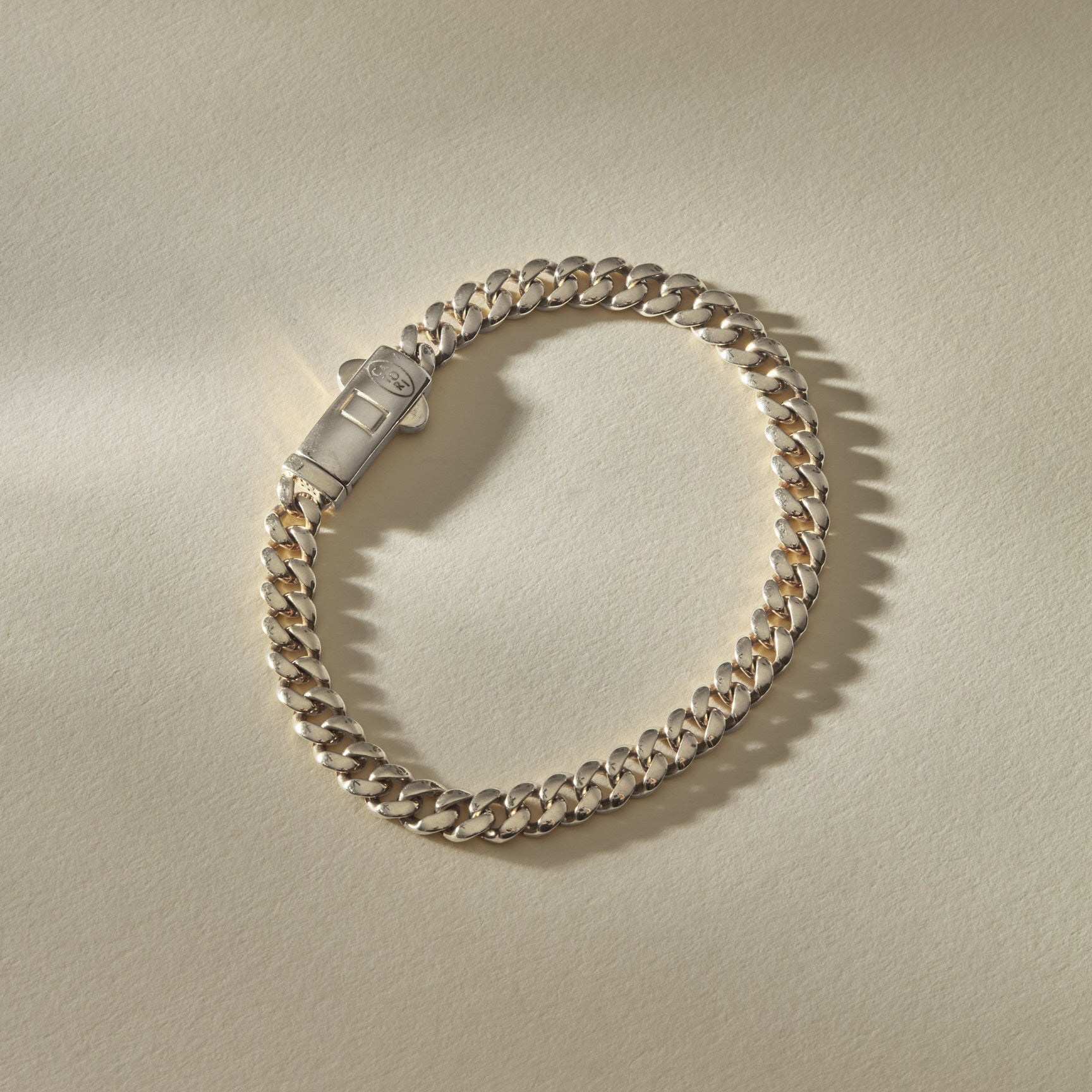 Sagrado Cuban Link Bracelet in recycled sterling silver, a 6mm curb chain with a box clasp.